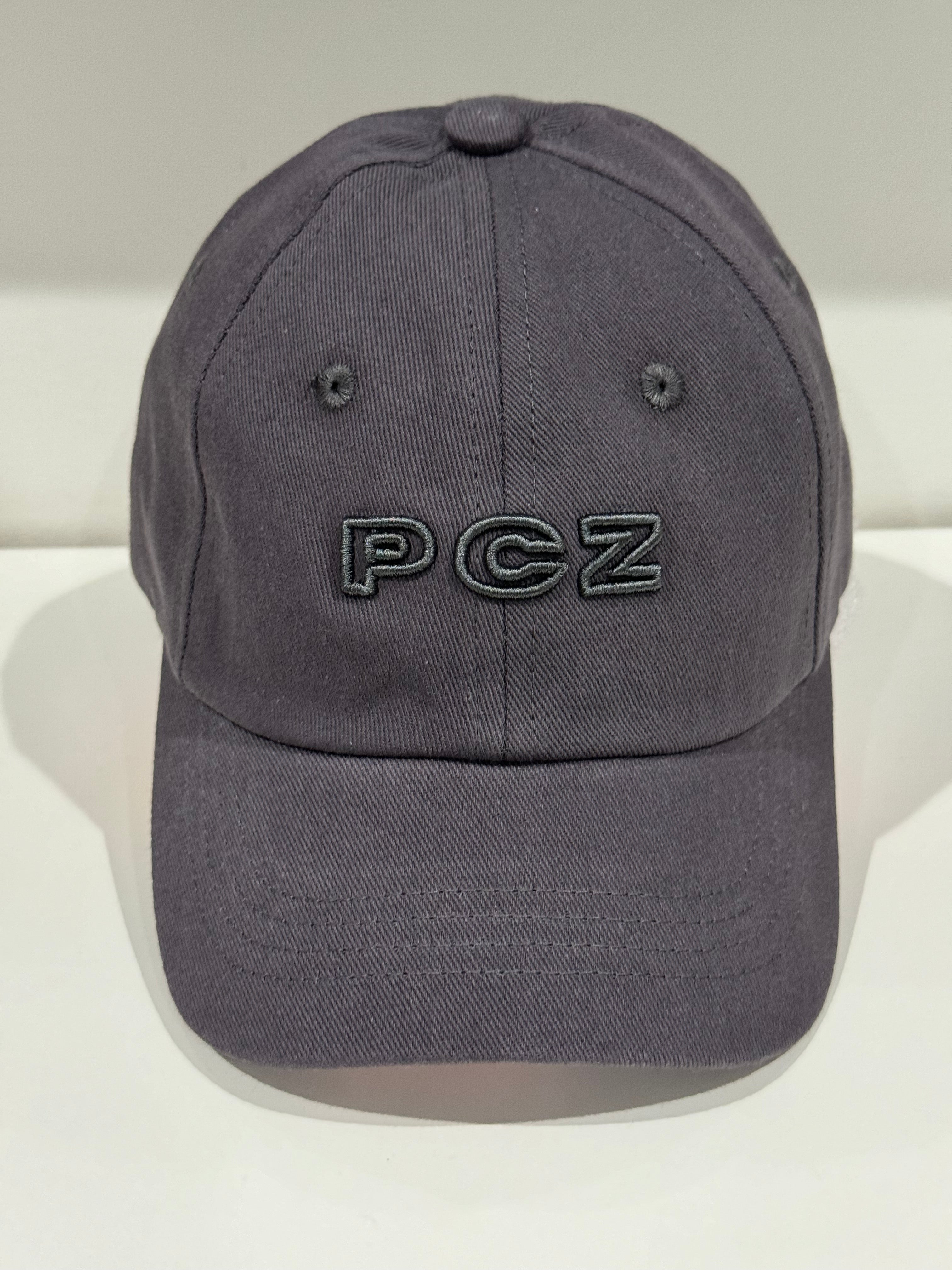Essentials Logo Cap - Washed Black – PiaCeliaZana